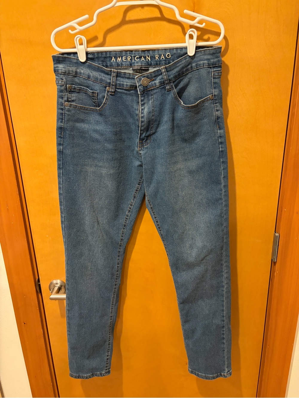 American Rag Medium Blue comfort stretch Straight Jeans men’s 32 x 30